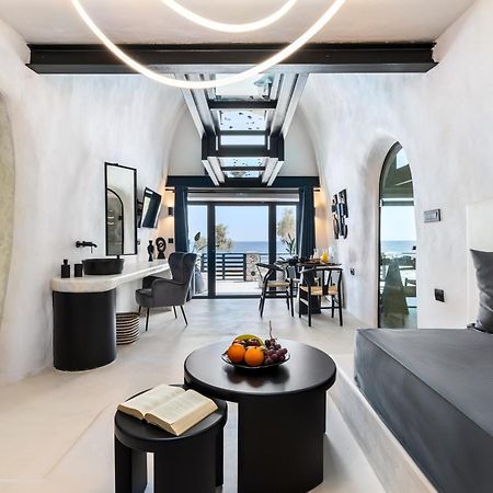 Neoma Luxury Suites Karterados  Esterno foto