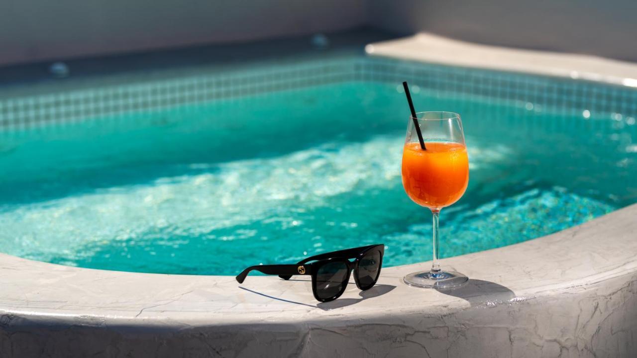 Neoma Luxury Suites Karterados  Esterno foto