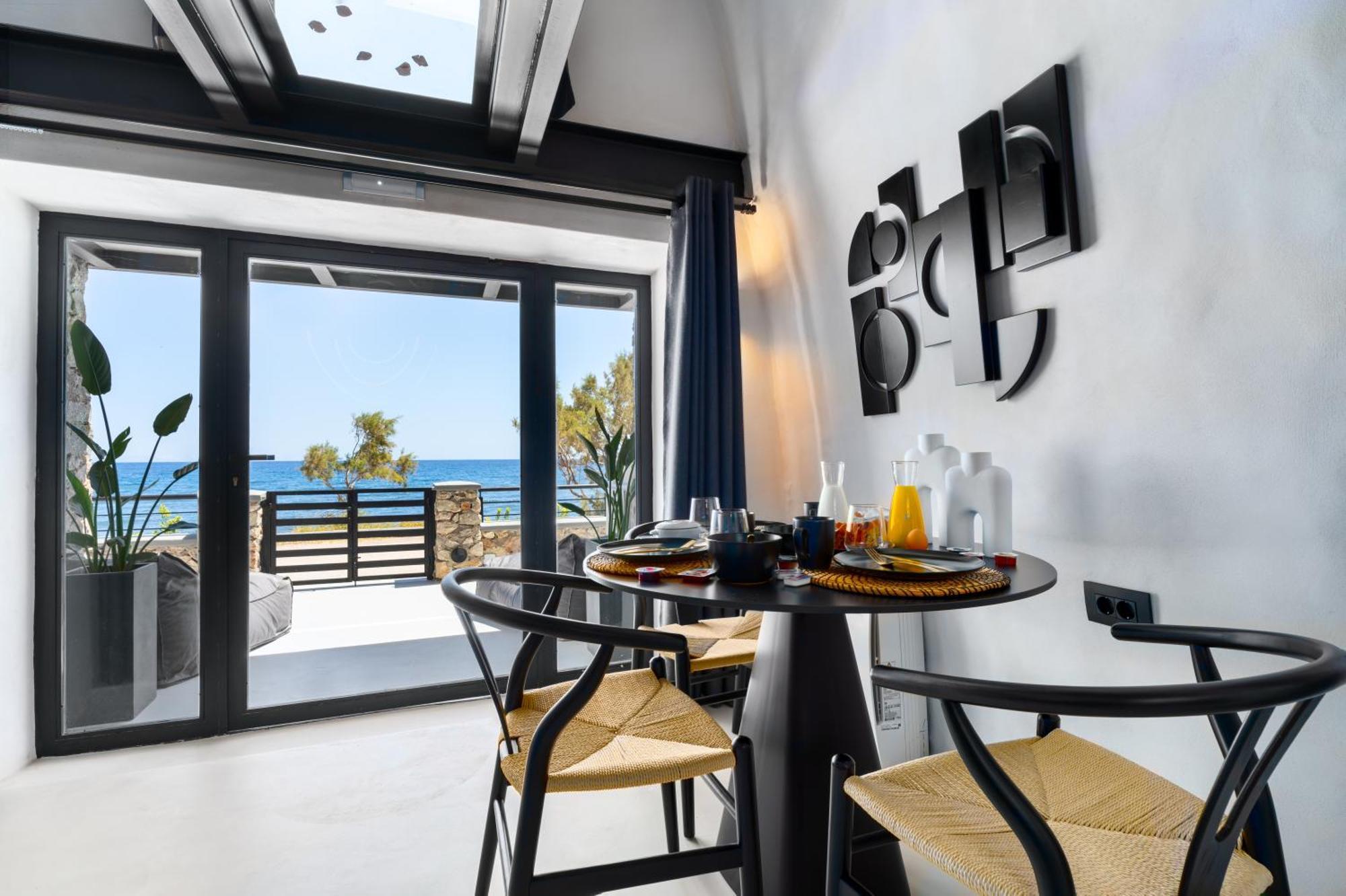 Neoma Luxury Suites Karterados  Esterno foto